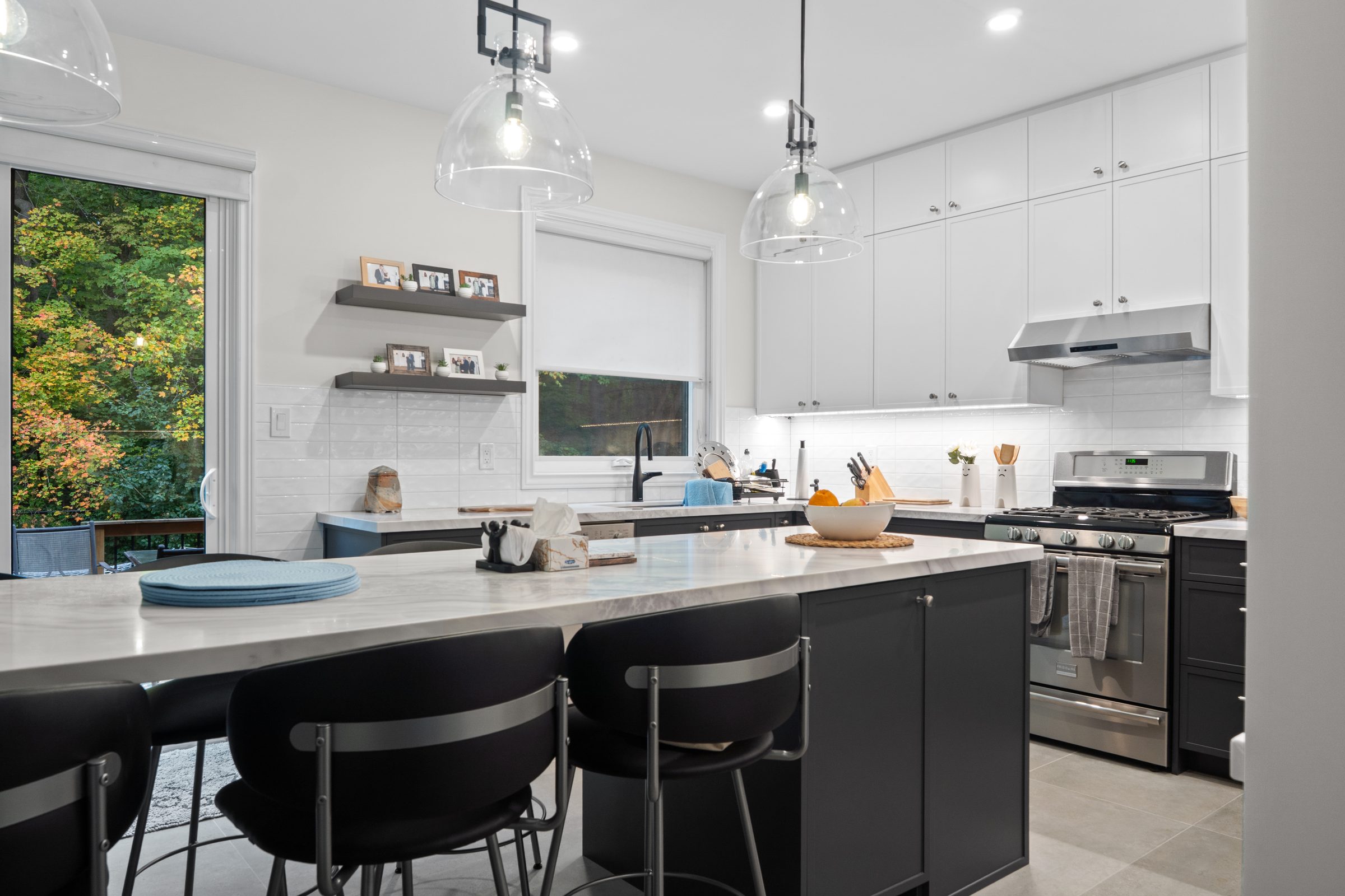 Couture Gardens — Kitchen Renovation in Thornhill, ON, photo 2