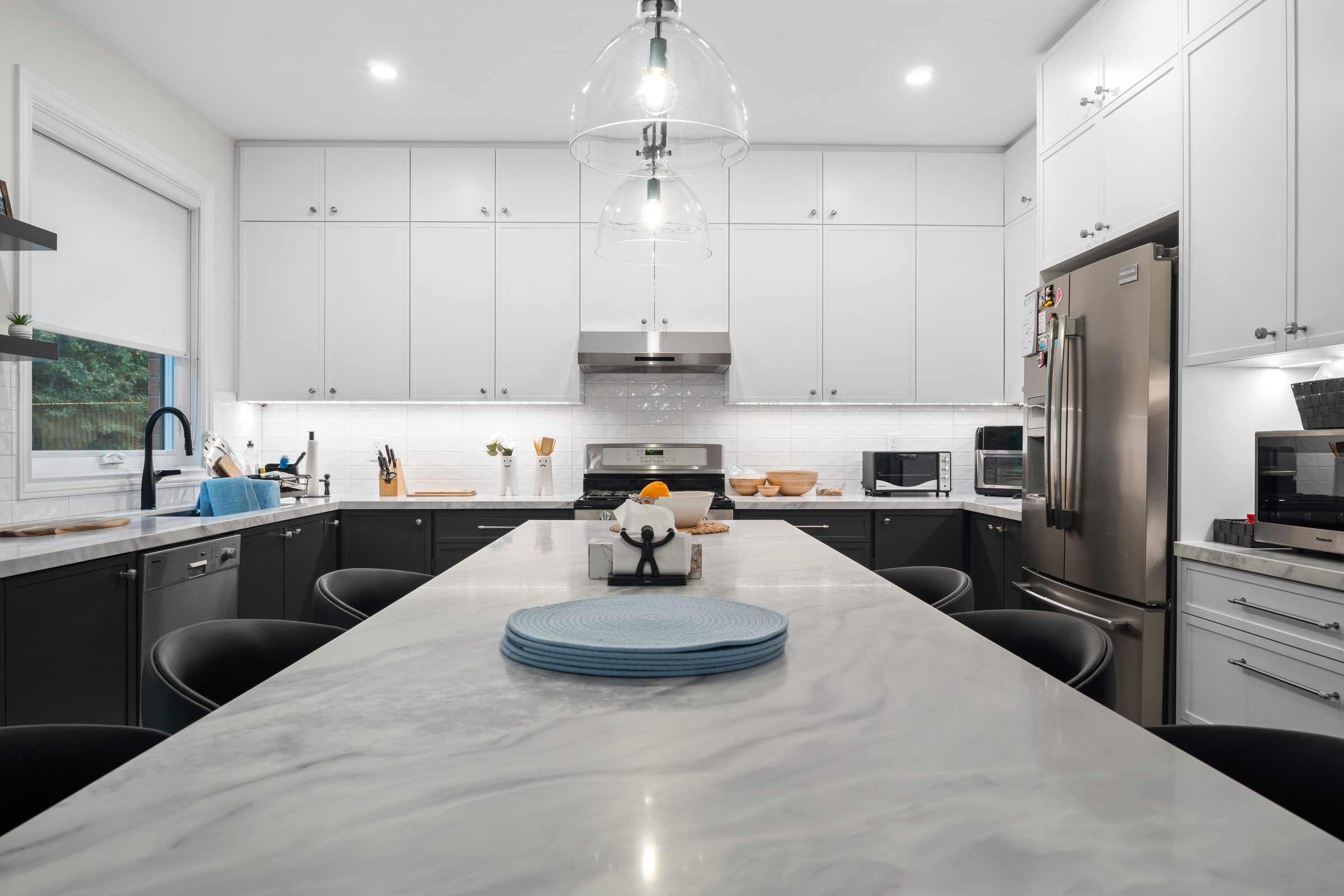 Couture Gardens — Kitchen Renovation in Thornhill, ON, photo 3