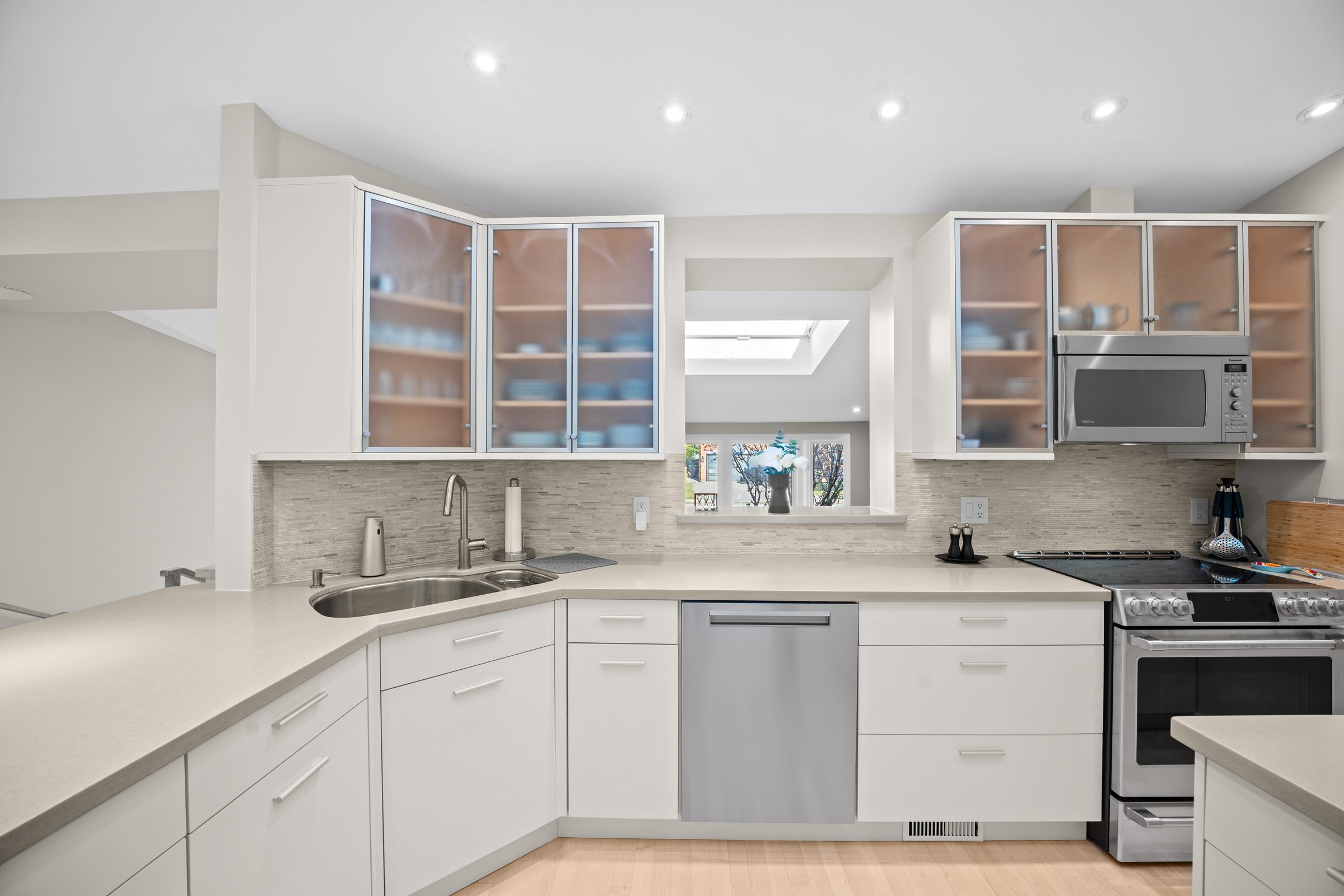 Grangemill Crescent — Kitchen Renovation in Toronto, ON, photo 6