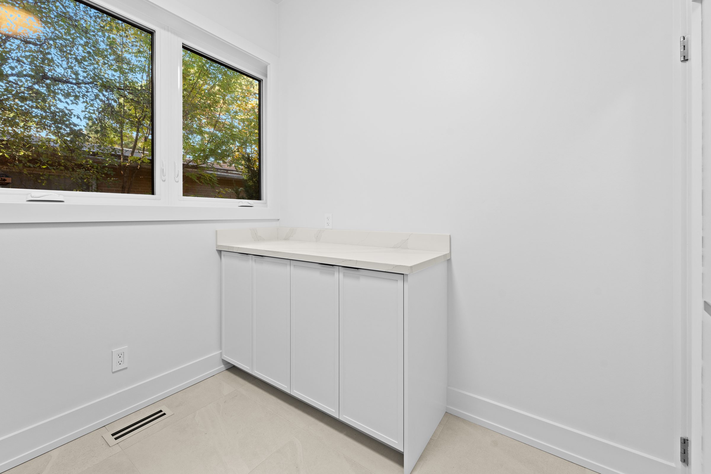 Grangemill Crescent — Kitchen Renovation in Toronto, ON, photo 12