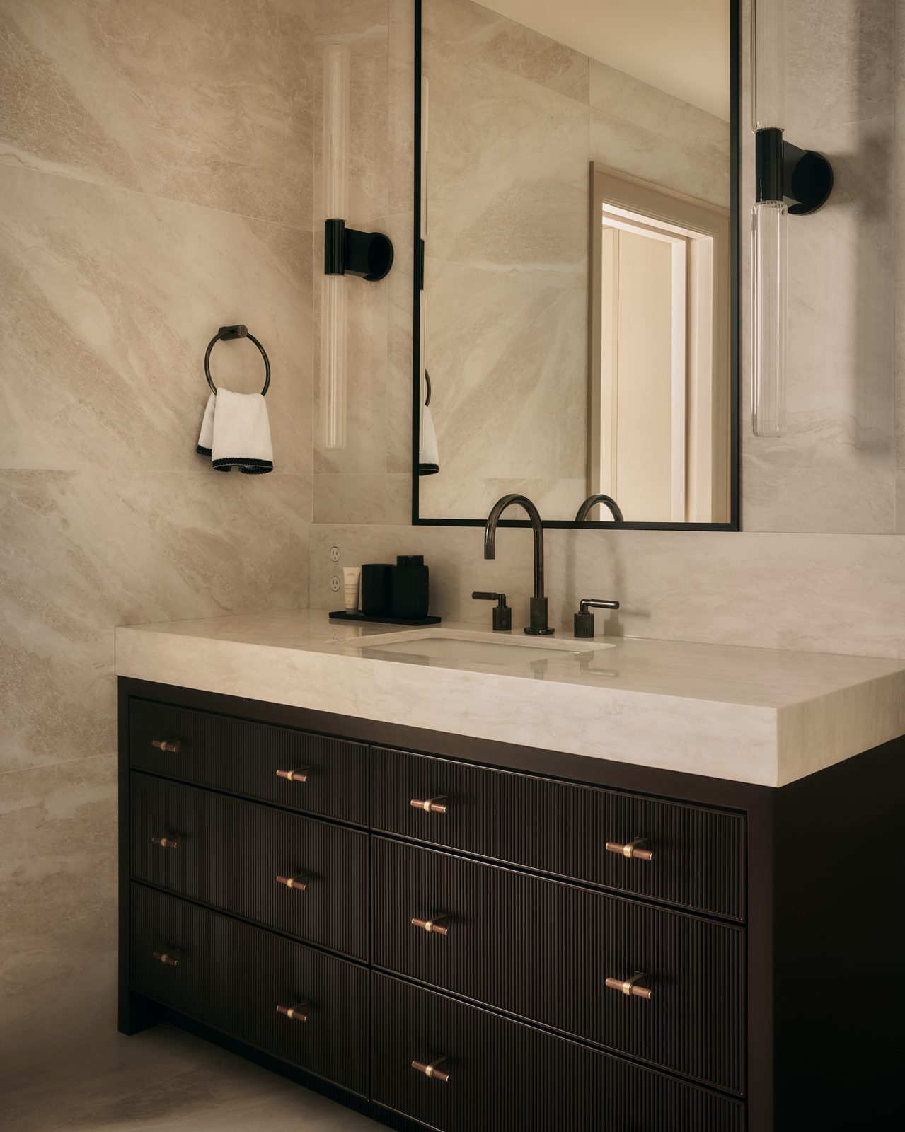 York Downs Guest Suite — Guest Suite & Ensuite Renovation in Toronto, ON, photo 7